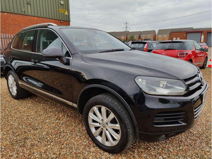 Volkswagen Touareg 3.0 TDI V6 BlueMotion Tech SE Tiptronic 4WD Euro 5 (s/s) 5dr