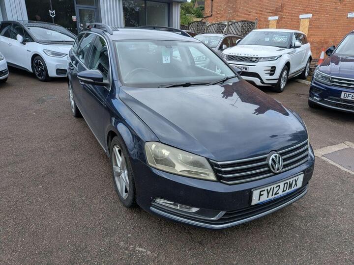 Volkswagen PASSAT 2.0 TDI BlueMotion Tech SE Euro 5 (s/s) 5dr