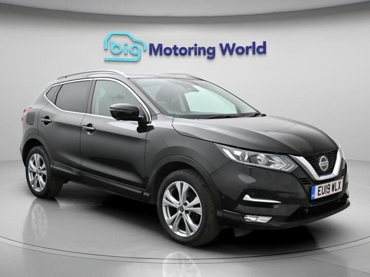 Nissan Qashqai 1.3 DIG-T N-Connecta Euro 6 (s/s) 5dr