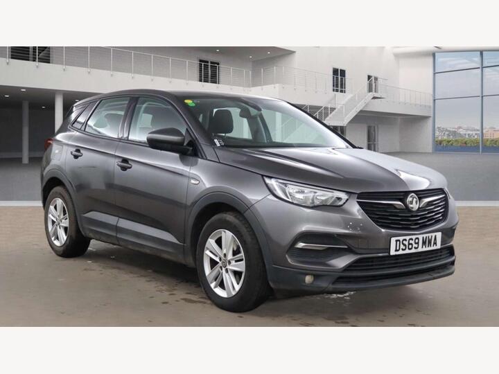Vauxhall GRANDLAND X 1.2 Turbo SE Euro 6 (s/s) 5dr Vauxhall GRANDLAND X 1.2 Turbo SE Euro 6 (s/s) 5dr