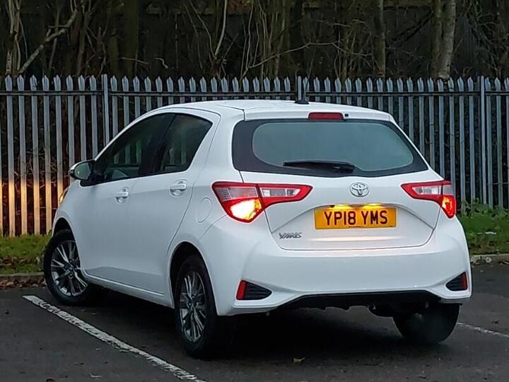 Toyota Yaris 1.5 VVT-i Icon CVT Euro 6 5dr