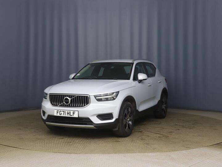 Volvo XC40 2.0 B4 MHEV Inscription DCT Auto Euro 6 (s/s) 5dr
