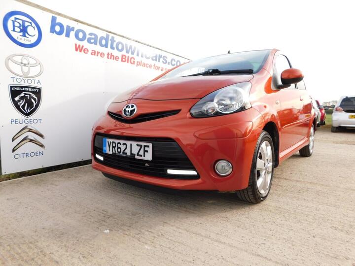 Toyota AYGO 1.0 VVT-i Fire Euro 5 5dr