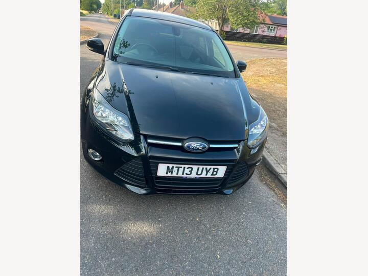 Ford Focus 1.0T EcoBoost Zetec Euro 5 (s/s) 5dr