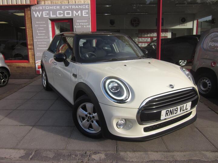 MINI Hatch 1.5 Cooper Classic Euro 6 (s/s) 5dr