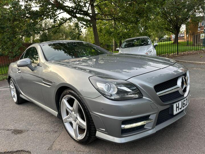 Mercedes-Benz SLK 1.8 SLK250 BlueEfficiency AMG Sport G-Tronic+ Euro 5 (s/s) 2dr Mercedes-Benz SLK 1.8 SLK250 BlueEfficiency AMG Sport G-Tronic+ Euro 5 (s/s) 2dr