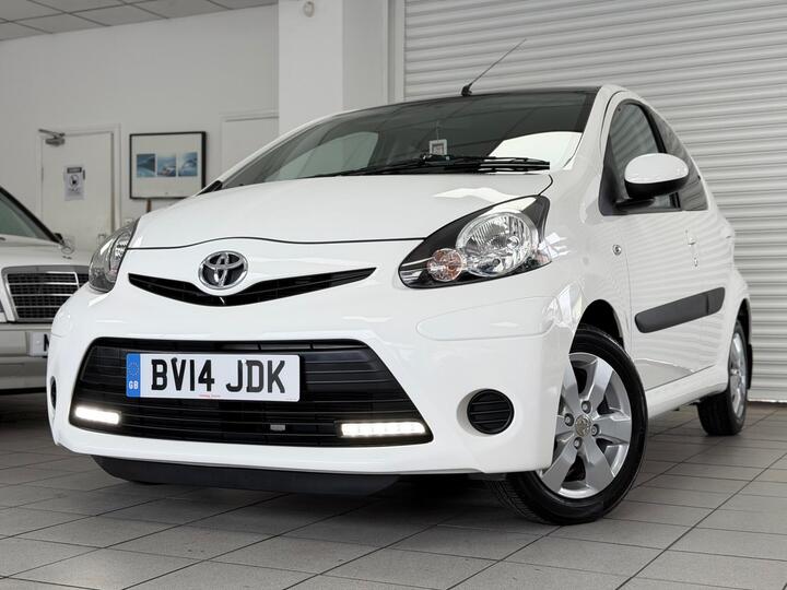 Toyota AYGO 1.0 VVT-i Move Euro 5 5dr