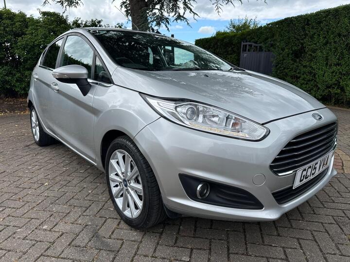 Ford Fiesta 1.0T EcoBoost Titanium Euro 6 (s/s) 5dr