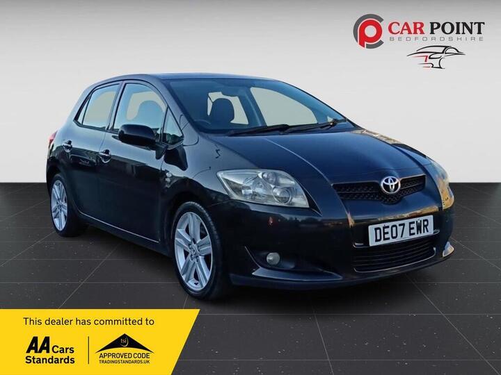 Toyota Auris 2.2 D-4D T180 5dr Toyota Auris 2.2 D-4D T180 5dr