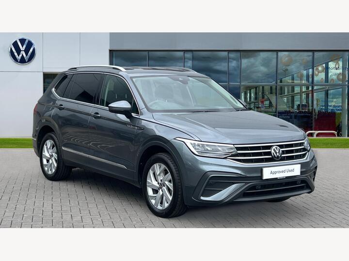 Volkswagen Tiguan Allspace 2.0 TDI Life DSG Euro 6 (s/s) 5dr Volkswagen Tiguan Allspace 2.0 TDI Life DSG Euro 6 (s/s) 5dr