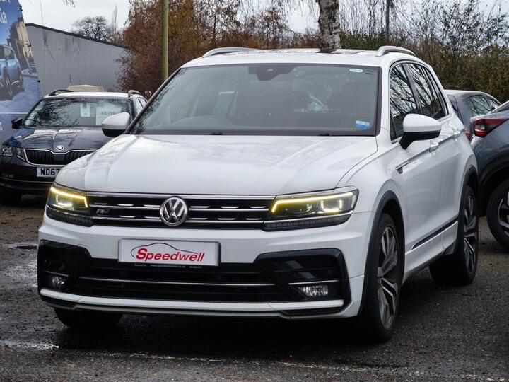 Volkswagen Tiguan 2.0 TDI R-Line DSG 4Motion Euro 6 (s/s) 5dr Volkswagen Tiguan 2.0 TDI R-Line DSG 4Motion Euro 6 (s/s) 5dr