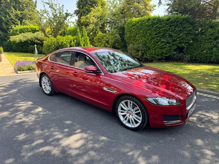 Jaguar XF 2.0d Portfolio Auto Euro 6 (s/s) 4dr