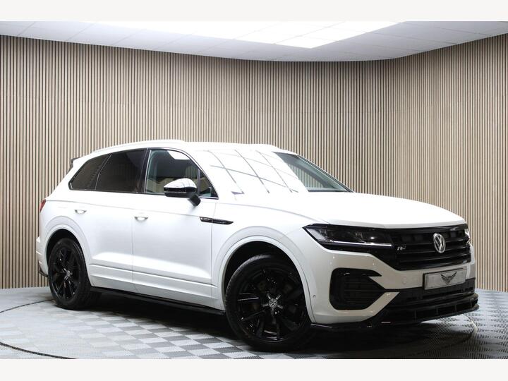 Volkswagen Touareg 3.0 TDI V6 R-Line Tiptronic 4Motion Euro 6 (s/s) 5dr Volkswagen Touareg 3.0 TDI V6 R-Line Tiptronic 4Motion Euro 6 (s/s) 5dr
