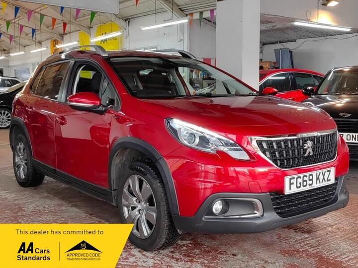 Peugeot 2008 1.2 PureTech Signature Euro 6 (s/s) 5dr Peugeot 2008 1.2 PureTech Signature Euro 6 (s/s) 5dr
