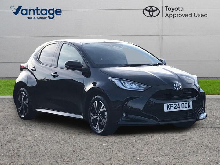 Toyota Yaris 1.5 VVT-h Design E-CVT Euro 6 (s/s) 5dr Toyota Yaris 1.5 VVT-h Design E-CVT Euro 6 (s/s) 5dr