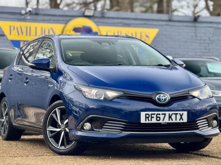 Toyota Auris 1.8 VVT-h Design CVT Euro 6 (s/s) 5dr