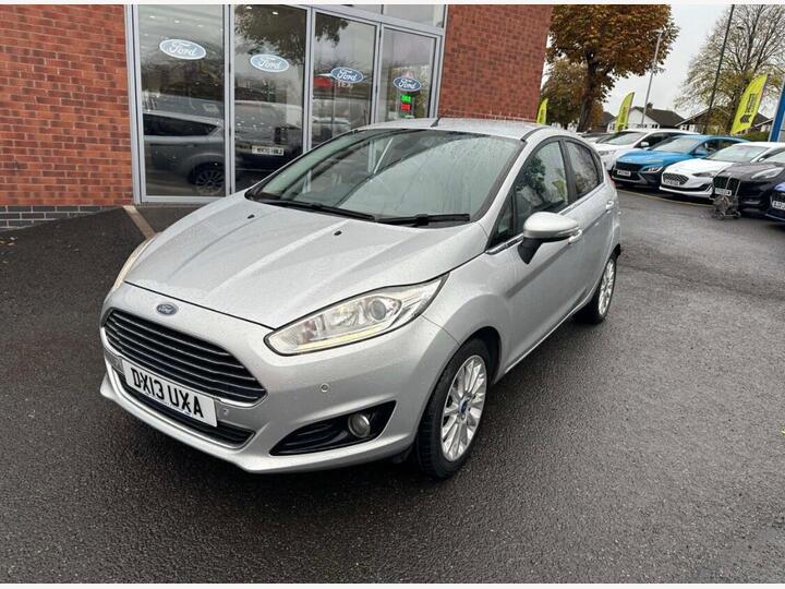 Ford Fiesta 1.0T EcoBoost Titanium X Euro 5 (s/s) 5dr