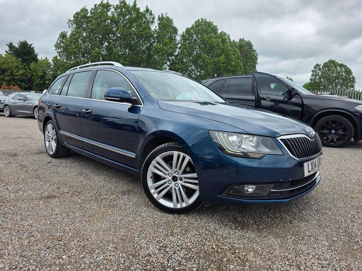 Skoda Superb 2.0 TDI Elegance DSG Euro 5 (s/s) 5dr