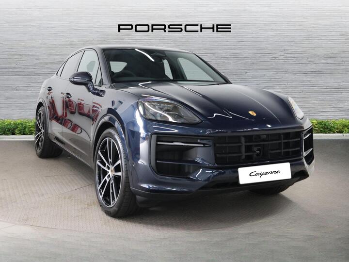 Porsche Cayenne 3.0 V6 E-Hybrid 25.9kWh Black Edition TiptronicS 4WD Euro 6 (s/s) 5dr