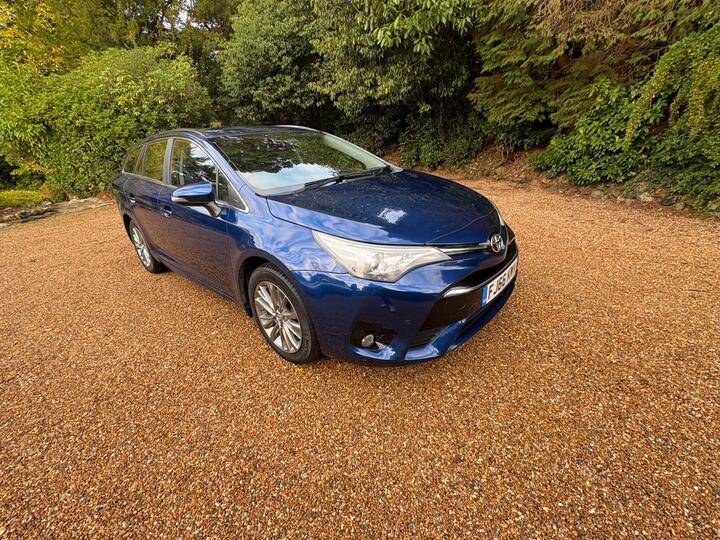 Toyota Avensis 2.0 D-4D Business Edition Touring Sports Euro 6 (s/s) 5dr Toyota Avensis 2.0 D-4D Business Edition Touring Sports Euro 6 (s/s) 5dr