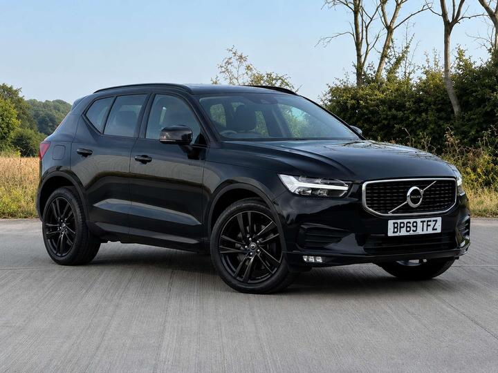 Volvo XC60 2.0 B4 MHEV R-Design Auto AWD Euro 6 (s/s) 5dr