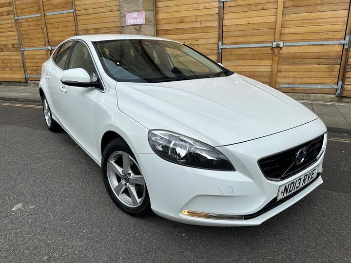 Volvo V40 1.6 D2 SE Euro 5 (s/s) 5dr