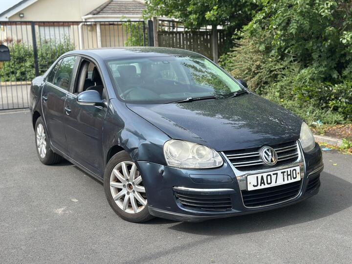 Volkswagen Jetta 1.6 TDI S DSG Euro 5 4dr