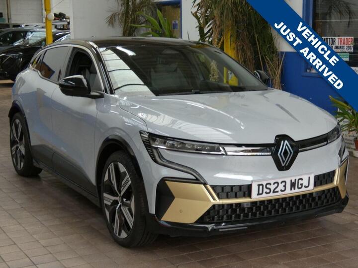 Renault MEGANE E-TECH 60kWh Iconic Auto 5dr (optimum Charge)