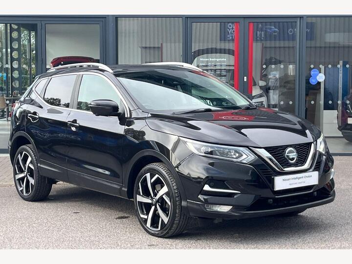 Nissan Qashqai 1.3 DIG-T N-Motion Euro 6 (s/s) 5dr