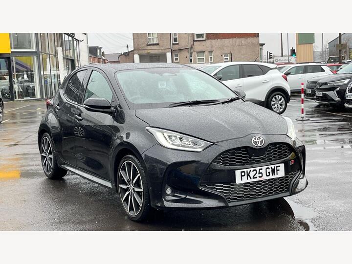 Toyota Yaris 1.5 VVT-h GR SPORT E-CVT Euro 6 (s/s) 5dr