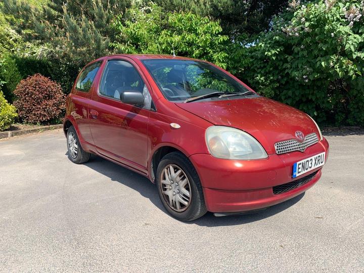 Toyota YARIS 1.0 VVT-i Colour Collection 3dr