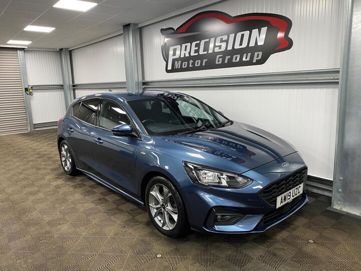 Ford Focus 1.0T EcoBoost ST-Line Euro 6 (s/s) 5dr