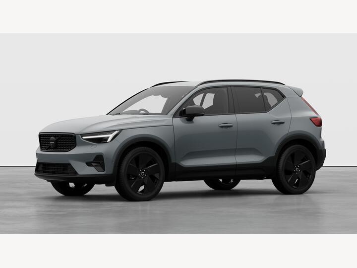 Volvo XC40 2.0 B3 MHEV Plus Pro Black Edition DCT Auto Euro 6 (s/s) 5dr