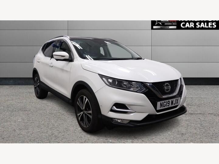 Nissan QASHQAI 1.3 DIG-T N-Connecta Euro 6 (s/s) 5dr