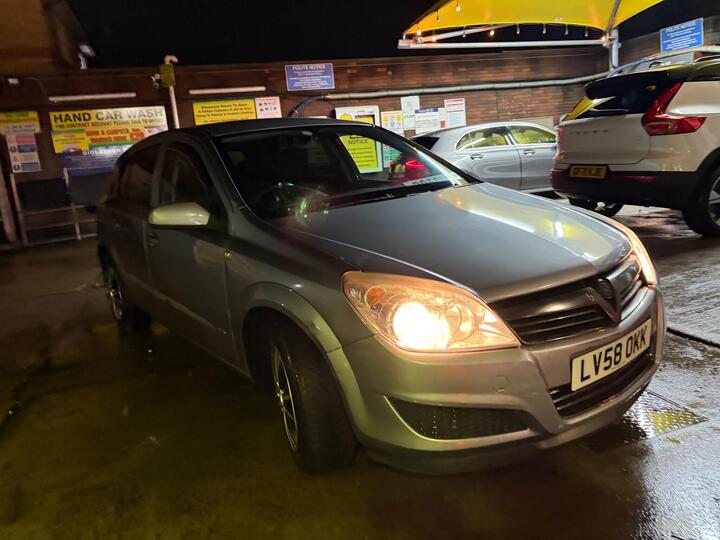 Vauxhall Astra 1.8i 16v Life 5dr