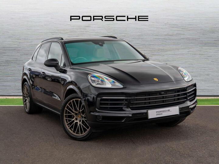 Porsche Cayenne 3.0 V6 E-Hybrid 17.9kWh Platinum Edition TiptronicS 4WD Euro 6 (s/s) 5dr (3.6kW Charger) Porsche Cayenne 3.0 V6 E-Hybrid 17.9kWh Platinum Edition TiptronicS 4WD Euro 6 (s/s) 5dr (3.6kW Charger)