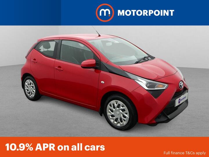 Toyota Aygo 1.0 VVT-i X-play X-shift Euro 6 5dr (Safety Sense)
