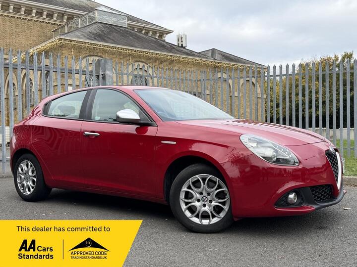 Alfa Romeo Giulietta 1.4 TB MultiAir Super Euro 6 (s/s) 5dr Alfa Romeo Giulietta 1.4 TB MultiAir Super Euro 6 (s/s) 5dr