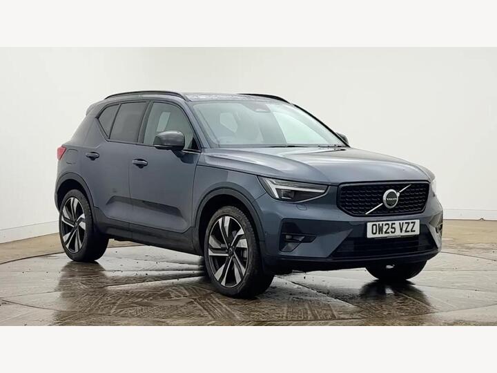 Volvo XC40 2.0 B4 MHEV Ultra Dark DCT Auto Euro 6 (s/s) 5dr