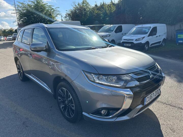 Mitsubishi Outlander 2.0h 12kWh 4h CVT 4WD Euro 6 (s/s) 5dr