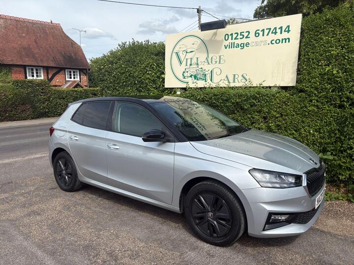 Skoda Fabia 1.0 TSI Colour Edition Euro 6 (s/s) 5dr Skoda Fabia 1.0 TSI Colour Edition Euro 6 (s/s) 5dr