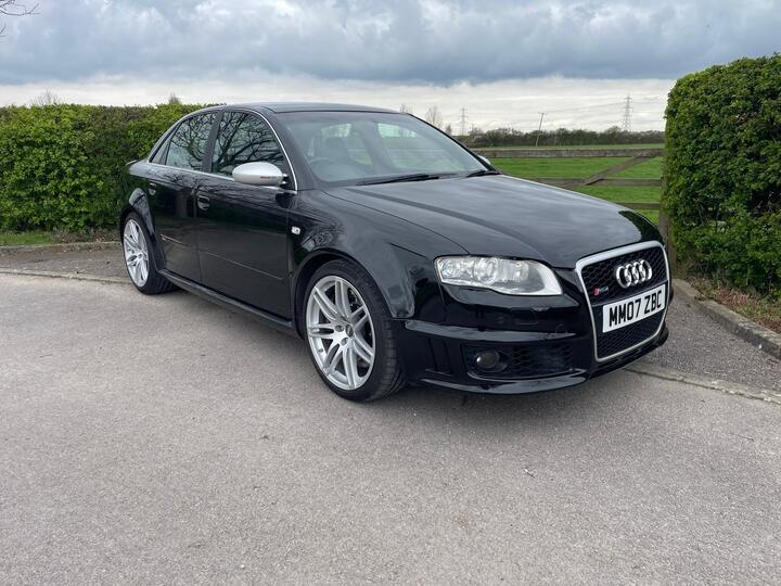 Audi RS4 4.2 Quattro 4dr