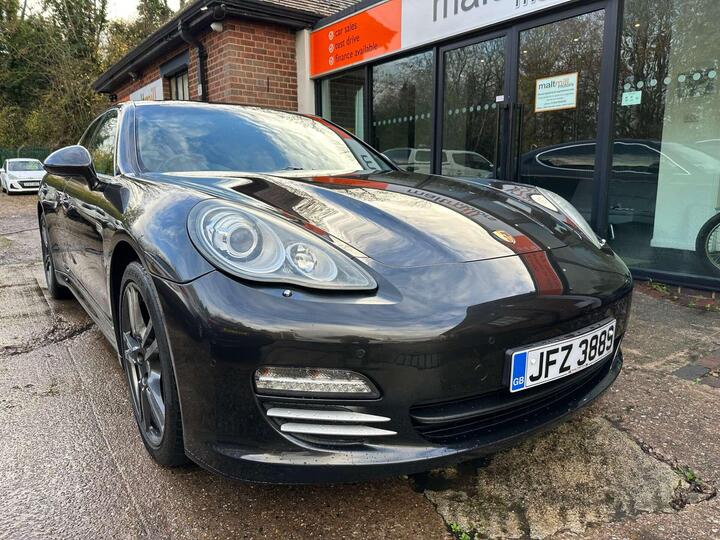 Porsche PANAMERA 4.8 V8 4S PDK 4WD Euro 5 (s/s) 5dr Porsche PANAMERA 4.8 V8 4S PDK 4WD Euro 5 (s/s) 5dr