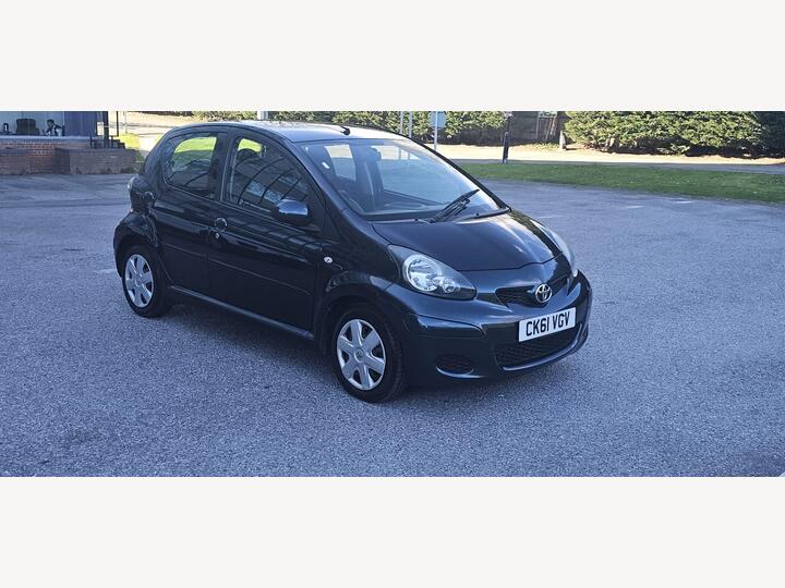 Toyota AYGO 1.0 VVT-i Ice Euro 5 5dr