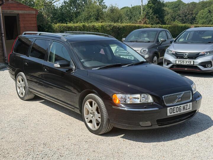Volvo V70 2.4 SE 5dr