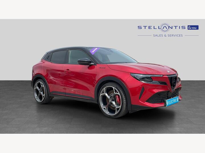 Alfa Romeo Junior 54kWh Elettrica Veloce Auto 5dr Alfa Romeo Junior 54kWh Elettrica Veloce Auto 5dr