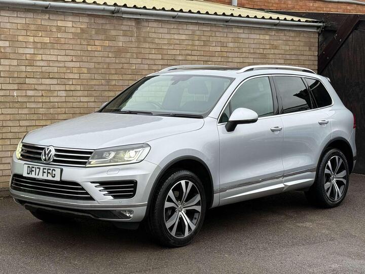 Volkswagen TOUAREG 3.0 TDI V6 R-Line Tiptronic 4WD Euro 6 (s/s) 5dr