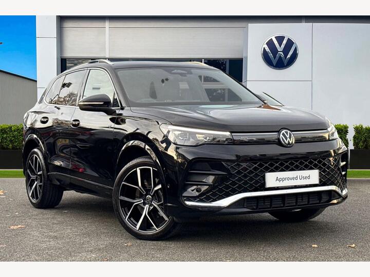 Volkswagen Tiguan 2.0 TDI R-Line DSG Euro 6 (s/s) 5dr Volkswagen Tiguan 2.0 TDI R-Line DSG Euro 6 (s/s) 5dr
