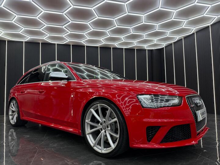 Audi RS4 4.2 FSI V8 S Tronic Quattro Euro 5 5dr