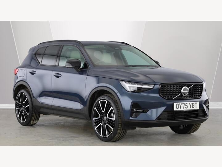 Volvo XC40 2.0 B3 MHEV Ultra Dark DCT Auto Euro 6 (s/s) 5dr